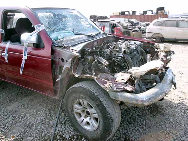  Mazda B2500 2005    EN DESARME
