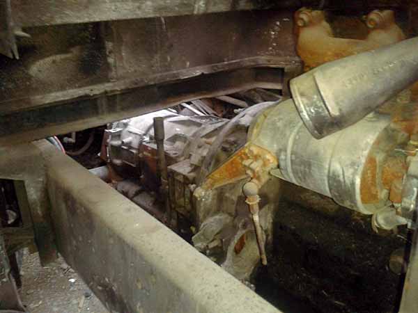  Mercedes-Benz OHL 2005    EN DESARME