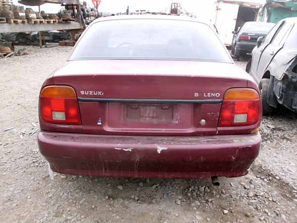  Suzuki BALENO 1998    EN DESARME