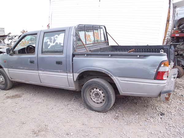  Chevrolet LUV 2001    EN DESARME