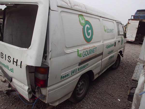  Mitsubishi L300 2011    EN DESARME