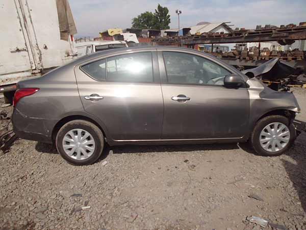  Nissan VERSA 2013    EN DESARME