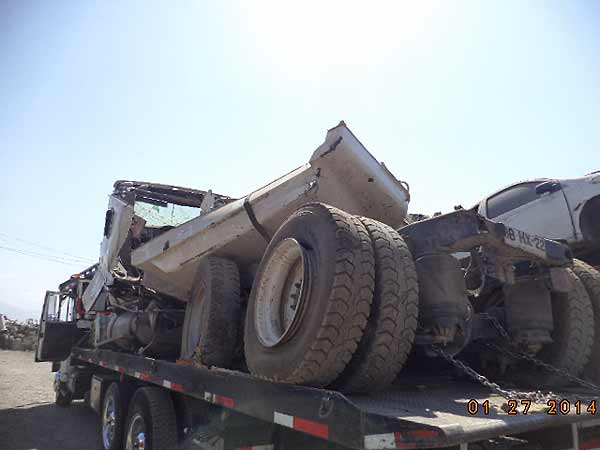  International 9200i 2008    EN DESARME
