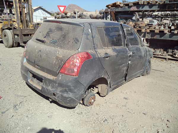  Suzuki SWIFT 2009    EN DESARME