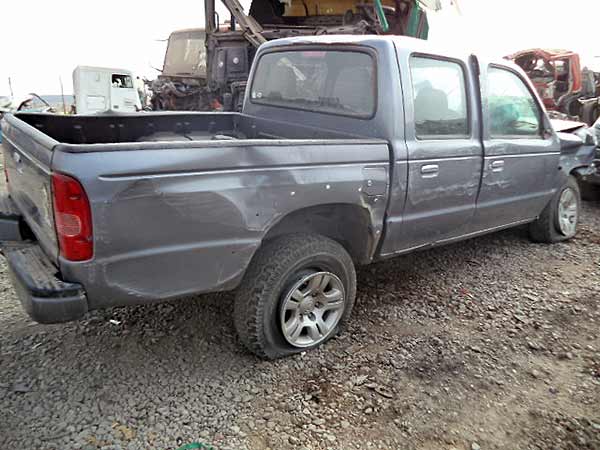  Mazda B2500 2005    EN DESARME
