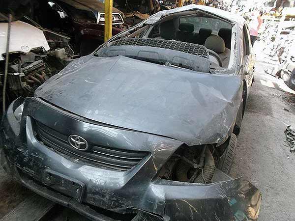  Toyota COROLLA 2011    EN DESARME