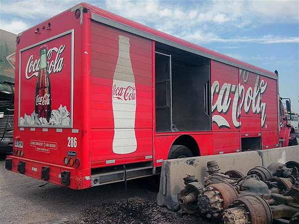  Freightliner M2-106 2010    EN DESARME