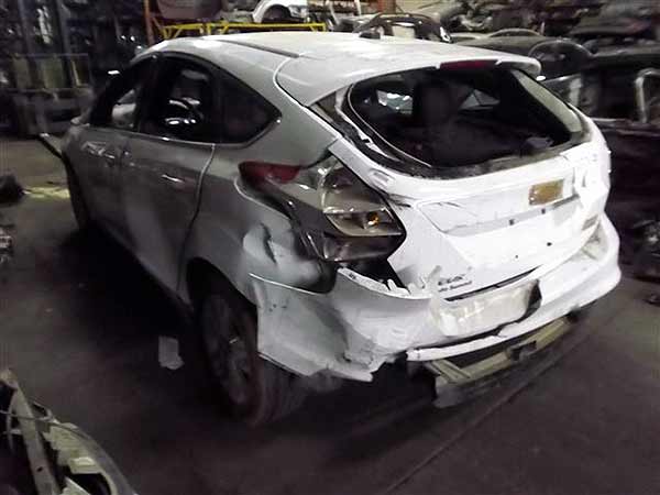  Ford FOCUS 2012    EN DESARME