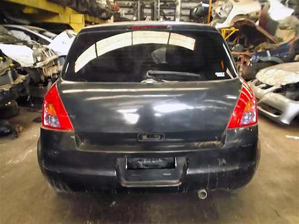  Suzuki SWIFT 2010    EN DESARME