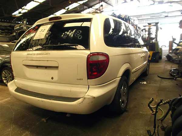  Dodge GRAN CARAVAN 2001    EN DESARME