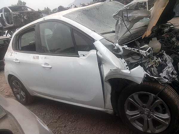 CAJA DE CAMBIOS Peugeot 208 2014  USADA  EN DESARME