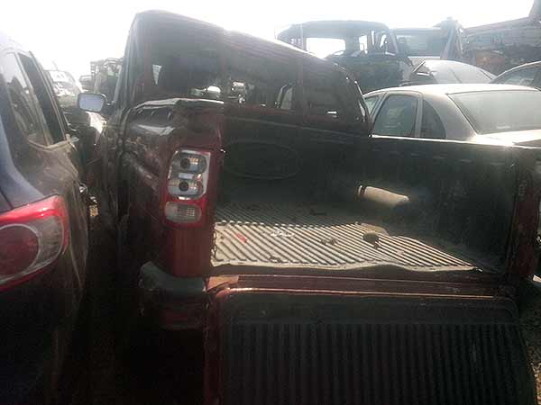  Mahindra PICK UP 2012    EN DESARME