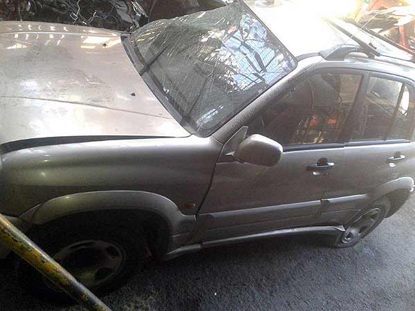  Suzuki GRAND NOMADE 2002    EN DESARME