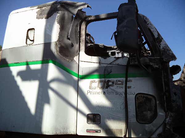 MUñON Freightliner CL120 2008  USADO  EN DESARME