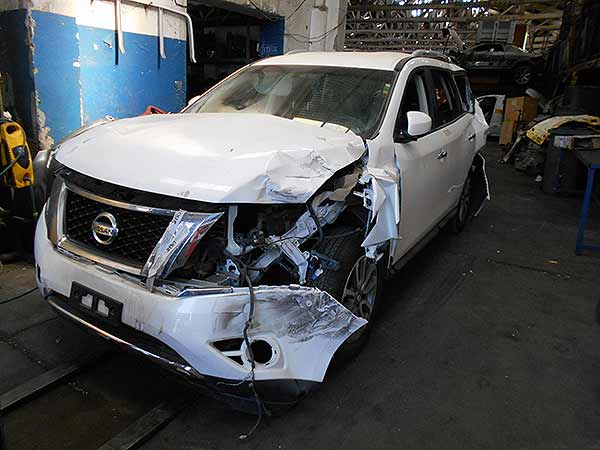  Nissan PATHFINDER 2014    EN DESARME