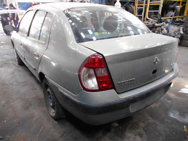  Renault CLIO 2005    EN DESARME