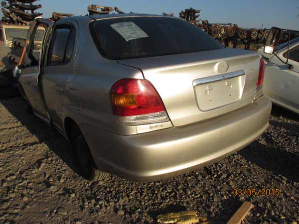  Toyota YARIS 2004    EN DESARME