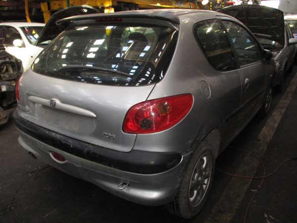  Peugeot 206 2000    EN DESARME