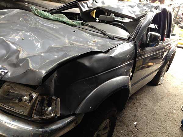  Mazda B2500 2006    EN DESARME