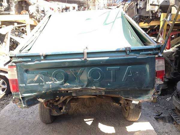  Toyota HILUX 2000    EN DESARME