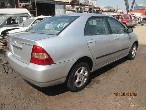  Toyota COROLLA 2002    EN DESARME