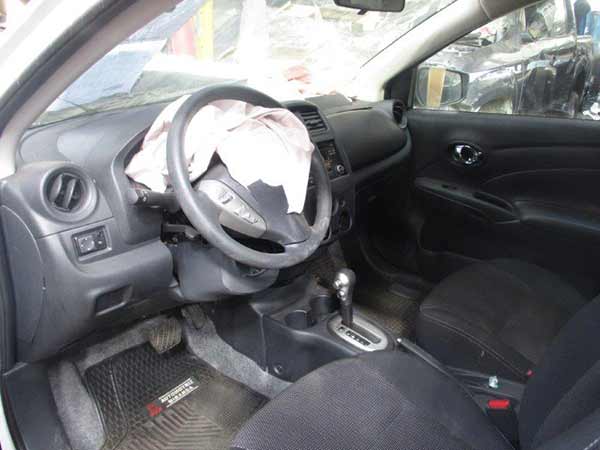  Nissan VERSA 2015    EN DESARME