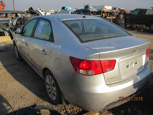  Kia CERATO 2011    EN DESARME