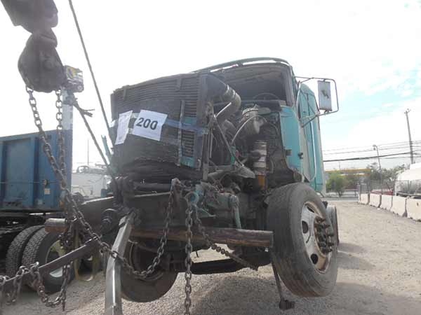  Mack CH-613 2003    EN DESARME