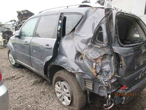  Ssangyong REXTON 2015    EN DESARME