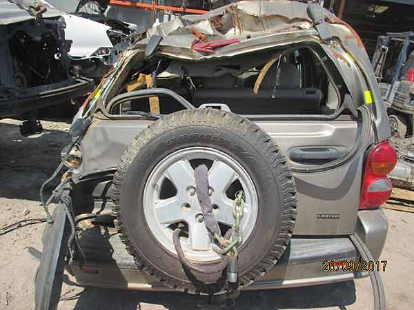  Jeep GRAND CHEROKEE 2005    EN DESARME
