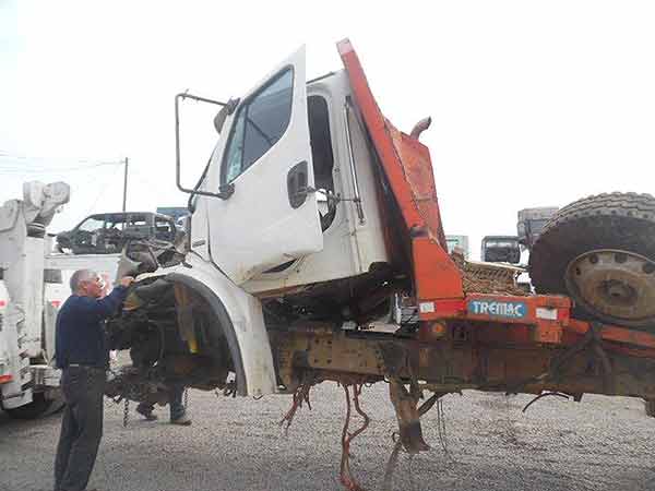  Freightliner M2 2010    EN DESARME