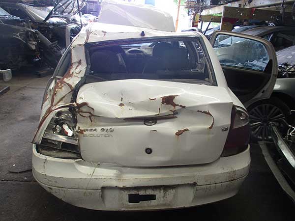  Chevrolet CORSA 2004    EN DESARME