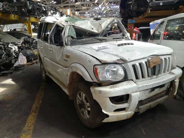  Mahindra PICK UP 2016    EN DESARME
