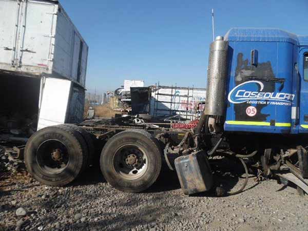  Mack CXU 2012    EN DESARME