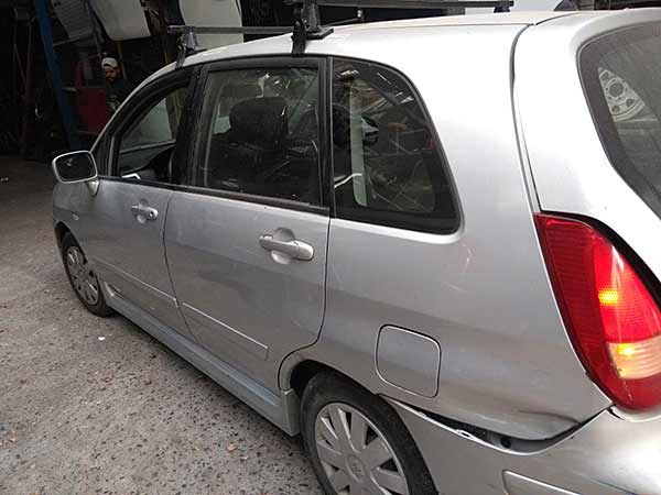  Suzuki AERIO 2004    EN DESARME
