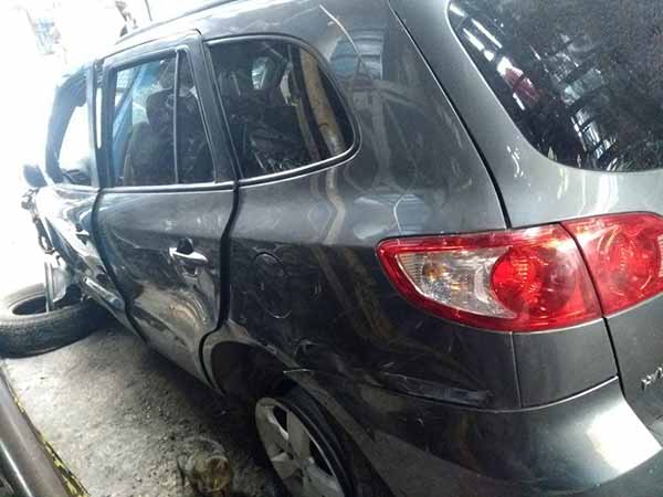  Hyundai SANTA FE 2006    EN DESARME