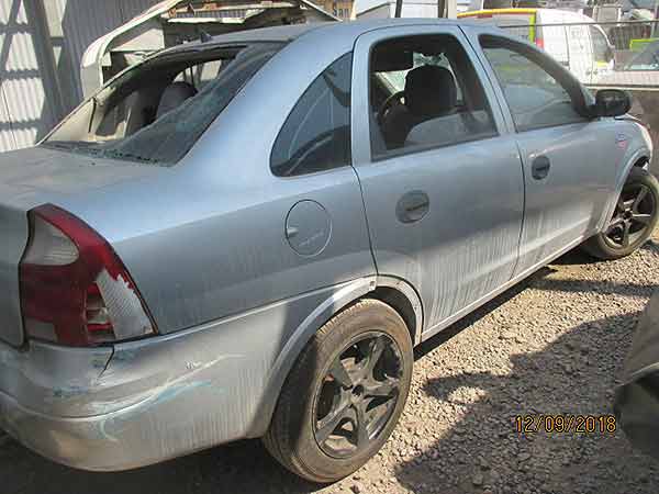  Chevrolet CORSA 2002    EN DESARME