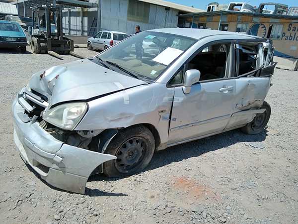  Suzuki AERIO 2006    EN DESARME