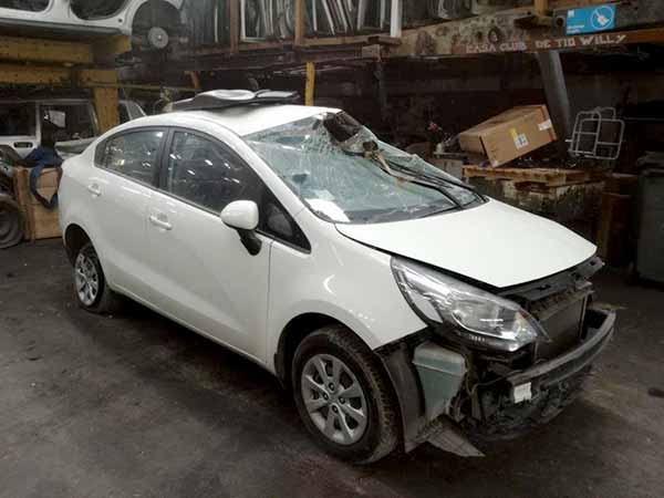  Kia RIO 2015    EN DESARME