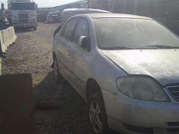  Toyota COROLLA 2002    EN DESARME