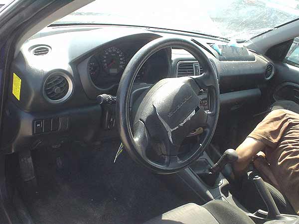  Subaru IMPREZA 2004    EN DESARME