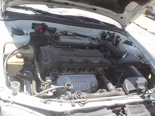  Hyundai ELANTRA 1996    EN DESARME