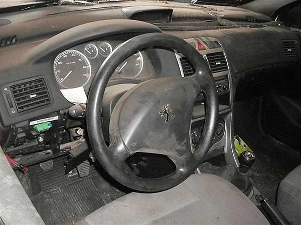  Peugeot 307 2004    EN DESARME