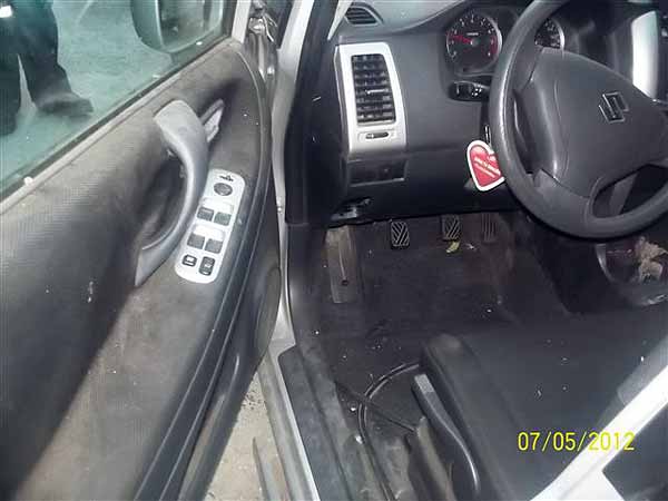 Suzuki AERIO 2007    EN DESARME