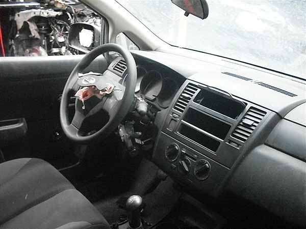  Nissan TIIDA 2011    EN DESARME