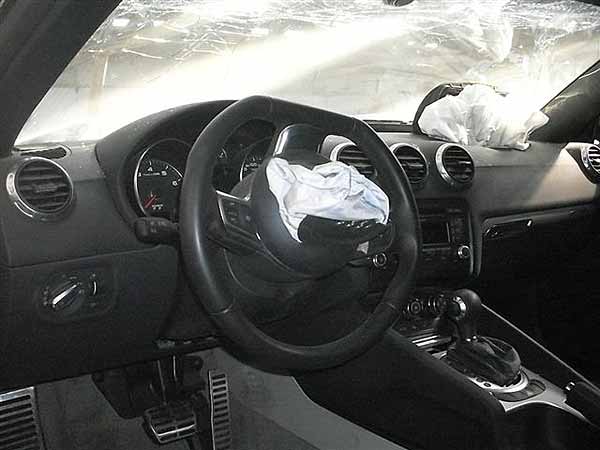 MUñON Audi TT 2009  USADO  EN DESARME