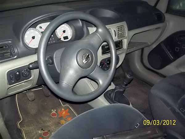  Nissan Platina 2006    EN DESARME