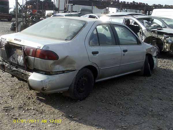  Nissan SENTRA 1997    EN DESARME
