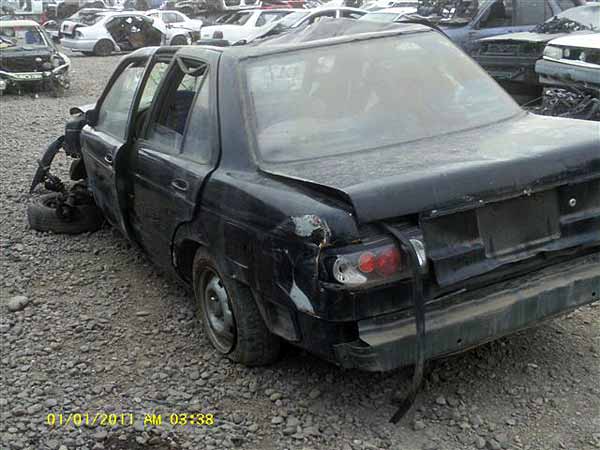  Nissan V16 2002    EN DESARME