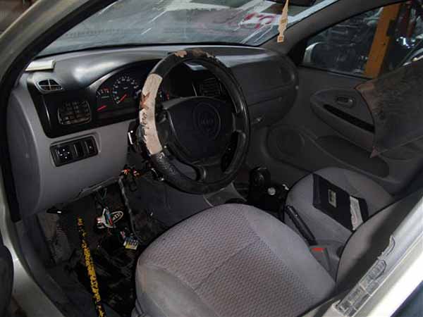  Kia Rio 2002    EN DESARME